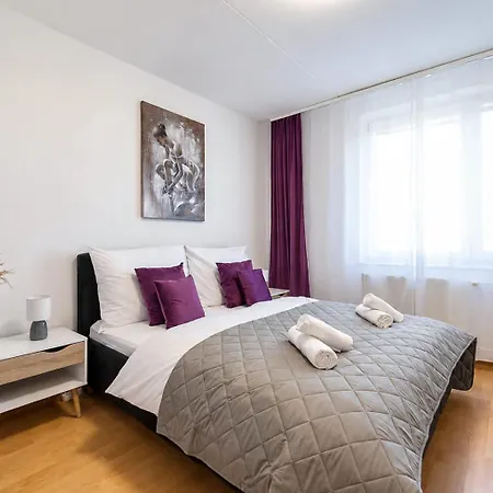 Apartmán Spacious Family For 6 - Lift & Balcony Kosice