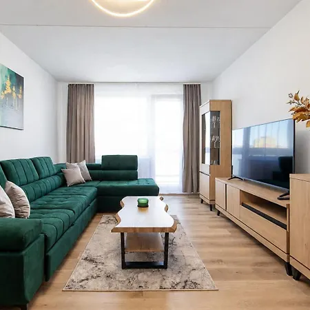 Spacious Family For 6 - Lift & Balcony Kosice