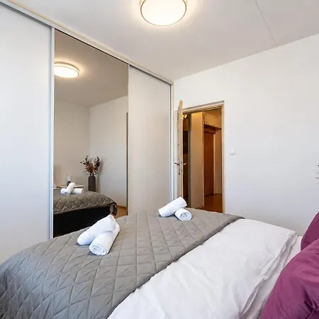 Spacious Family For 6 - Lift & Balcony Apartmán Kosice
