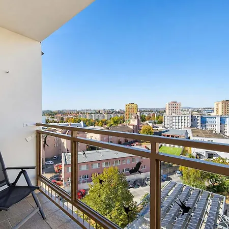 Apartmán Spacious Family For 6 - Lift & Balcony *